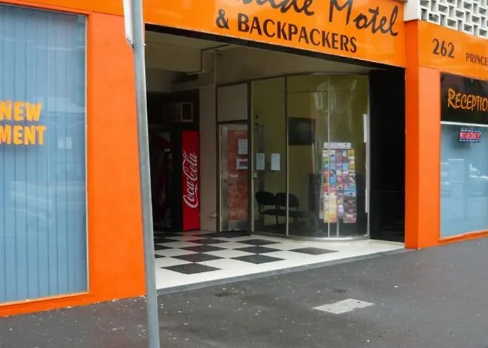 Adelaide Motel & Backpackers